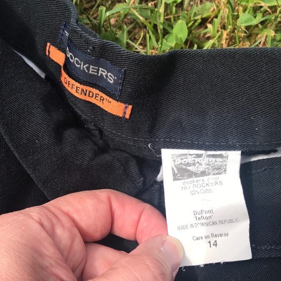 Dockers Shorts. 14 - Picture 4 of 8